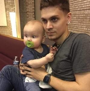 Meet your Posher, Johnny